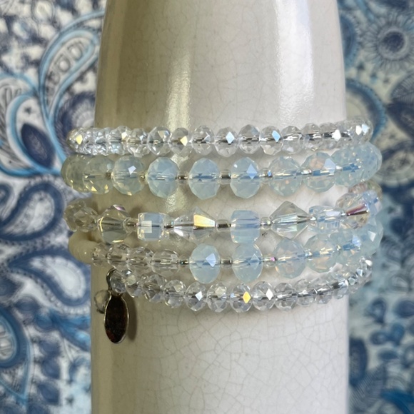 NEIMAN MARCUS Bracelet Wrap Sparkling Faceted Beaded - Picture 3 of 6